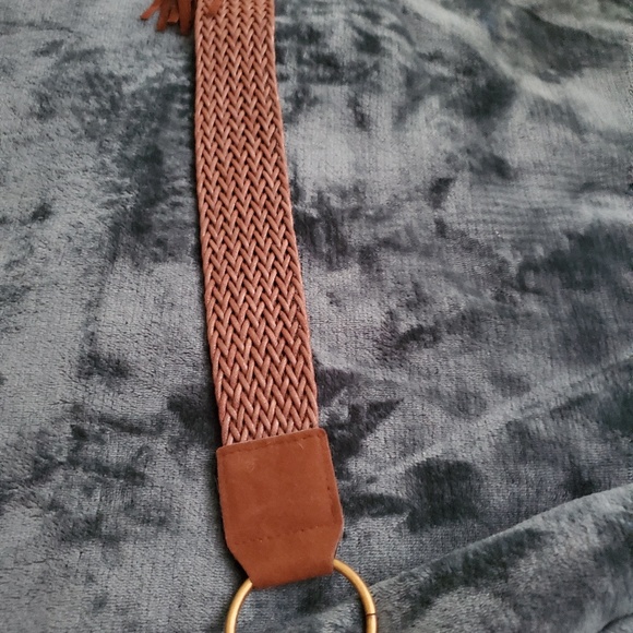 Belts - Picture 5 of 7